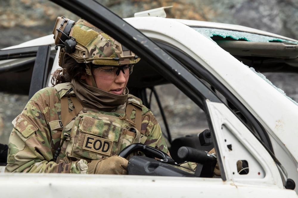 1LT Naomi Dawood, from the 720th EOD Company, Baumholder, Germany